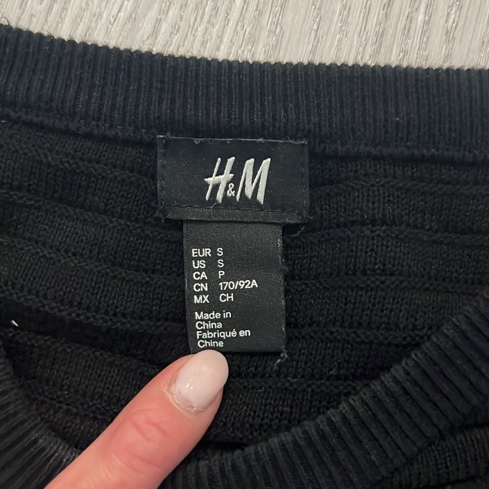 H&M Men’s Ribbed Sweater - Picture 4 of 4